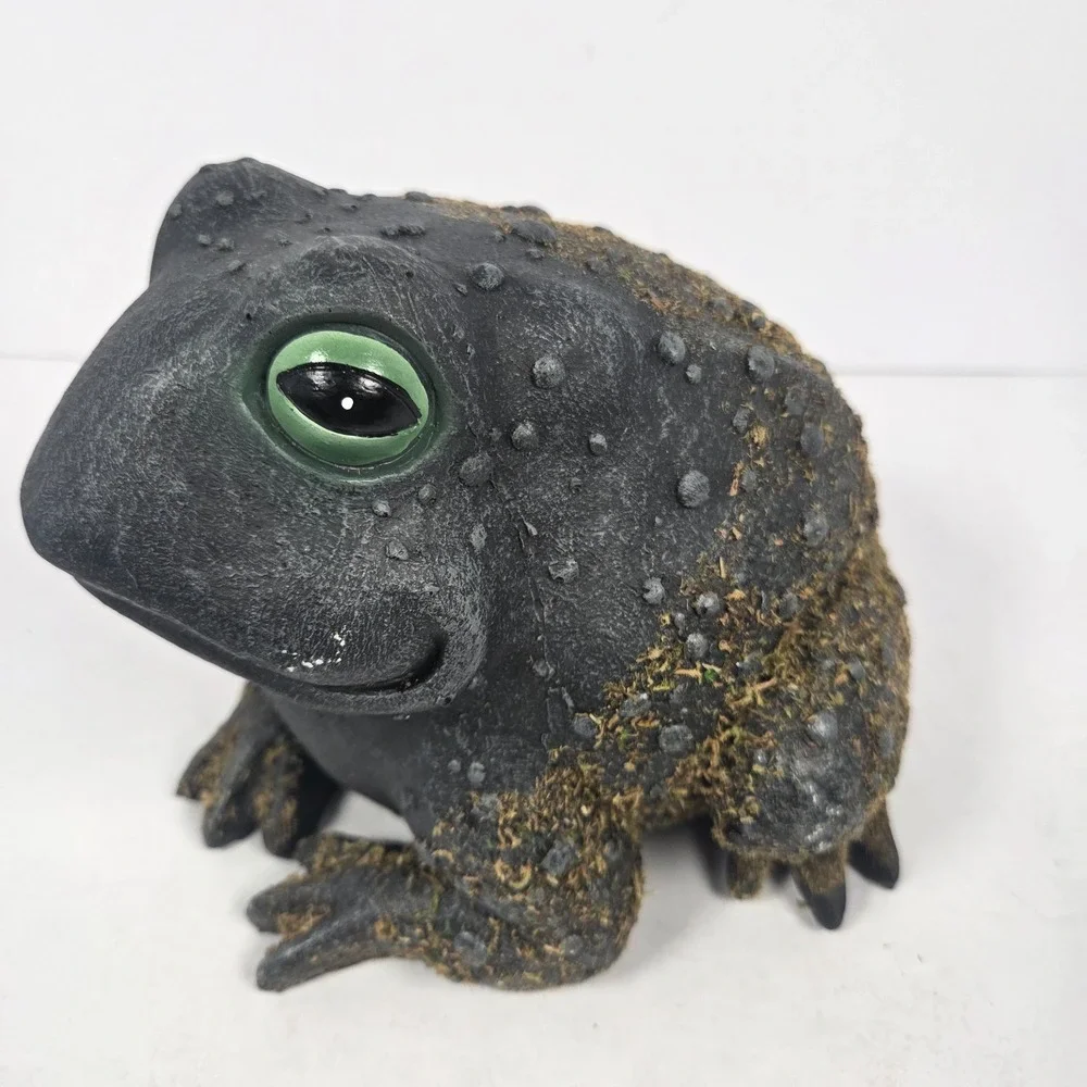 Mossy Frog Toad Figurine 7 Inch Black Green Witch Potion Gothic Halloween Decor